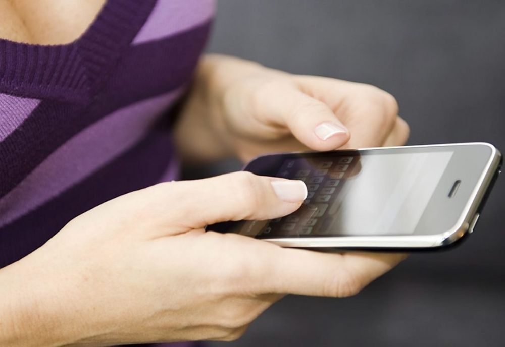 Trei luni de teroare pentru un bărbat din Botoșani. De la cine primea mesaje de amenințare