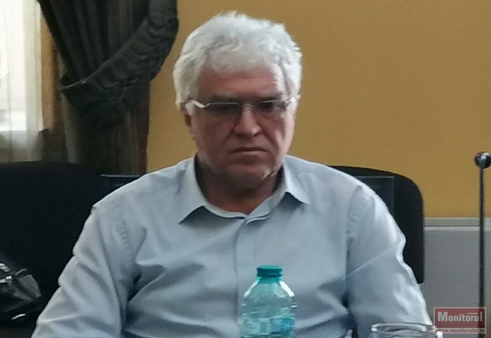Un director din Primăria Botoşani a ieşit la pensie