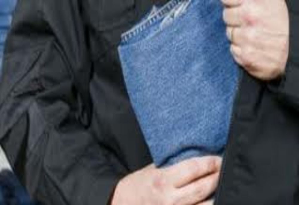 Trio de români, spargeri de peste 60.000 de euro în magazine din Germania! Unul dintre ei a ajuns după gratii