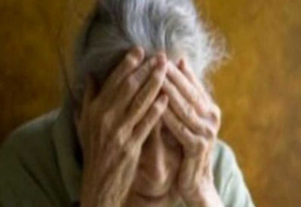 A furat din casele unor bătrâne