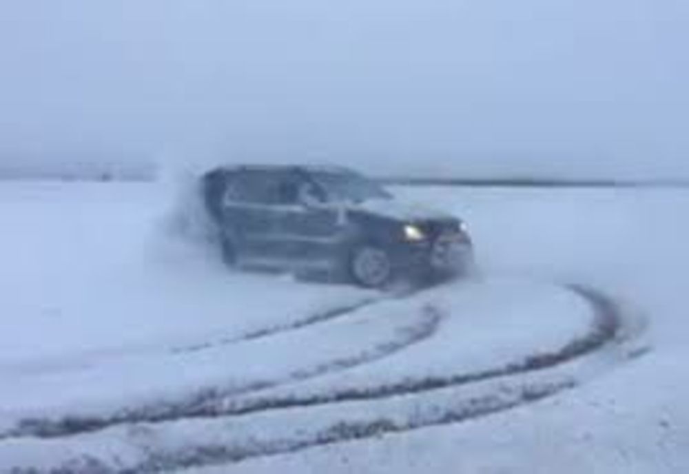 Lăsat fără permis pentru drifturi