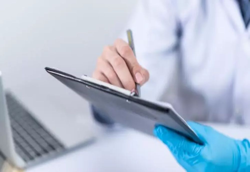 Analizele medicale anuale pe care e bine să le faci în funcție de vârsta ta