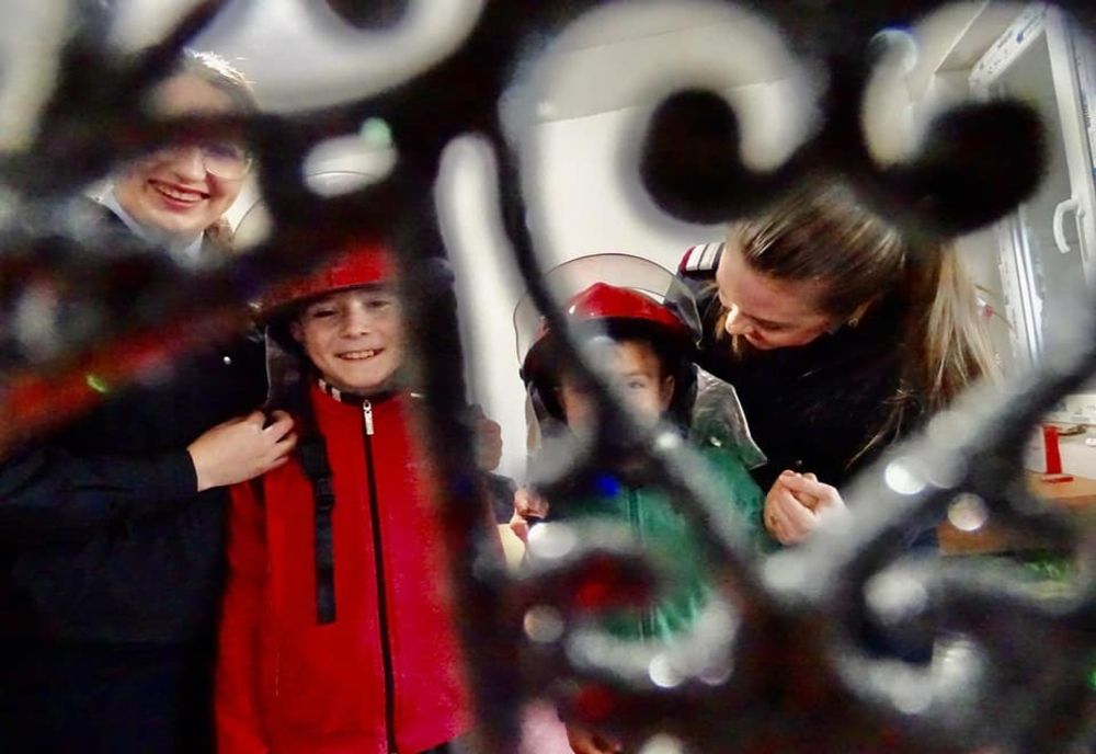 Salvatori, de două ori! Pompierii botoșăneni au fost mesagerii lui Moș Crăciun pentru o familie din Băiceni