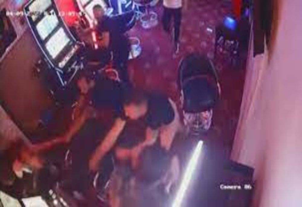 Bătaie într-o sală de jocuri din Botoșani