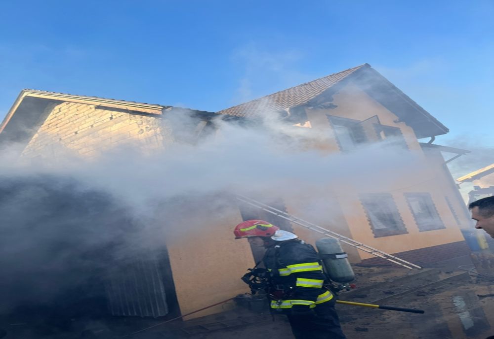 Coșurile de fum, cauza principală în două incendii din Tătărășeni și Pădureni