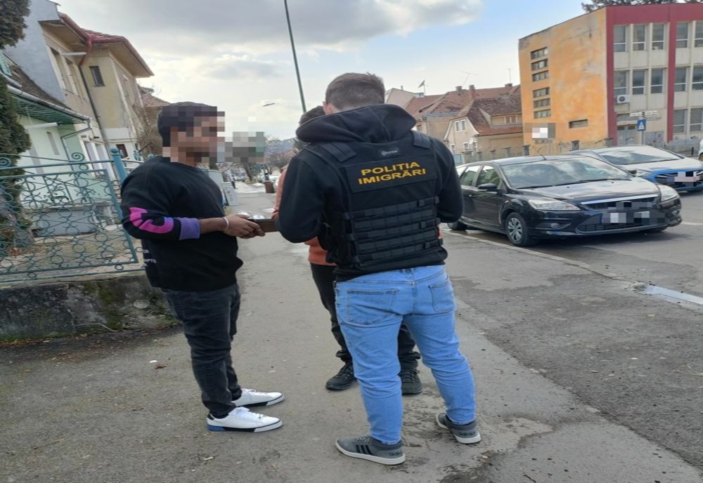  Peste 30 de străini au fost legitimați în Botoșani și Brașov