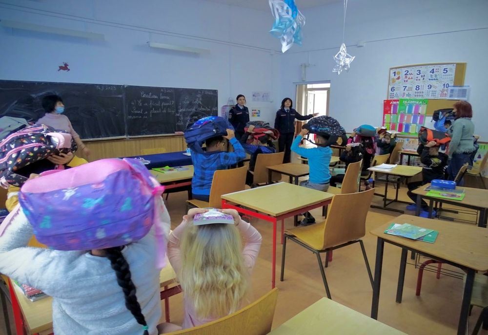 Concurs cu tematică de protecție civilă, organizat de pompierii botoșăneni-„Împreună mai pregătiți”