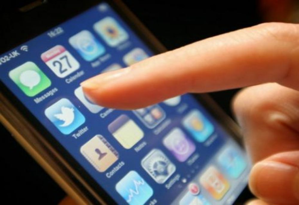 NOUA ZEELANDĂ PROPUNE INTERZICEAREA ACCESULUI LA REȚELELE SOCIALE PENTRU COPIII SUB 16 ANI