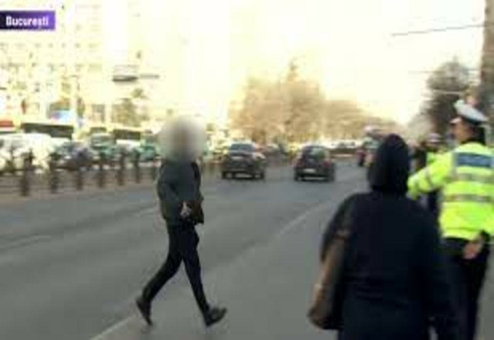 Aproximativ 30 de pietoni sancționați pentru abateri de la regulile de circulație