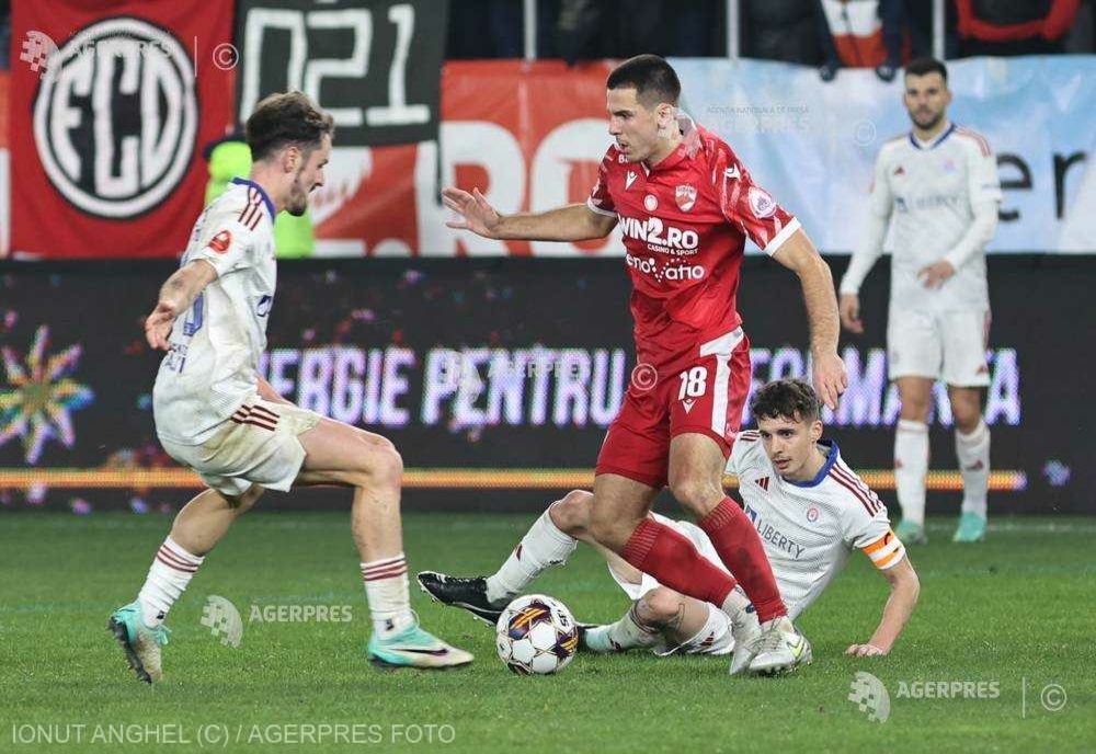 Dinamo a învins-o pe Oţelul Galaţi (3-1) şi a părăsit ultimul loc din Superligă
