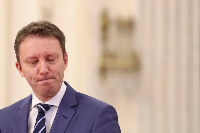 Guvernul Mureșan riscă să pice la vot. Surse: 239 de parlamentari ar fi decis să respingă Cabinetul PNL-USR-UDMR