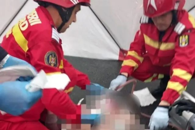 Femeie de 74 de ani găsită spânzurată într-un parc din centrul Craiovei