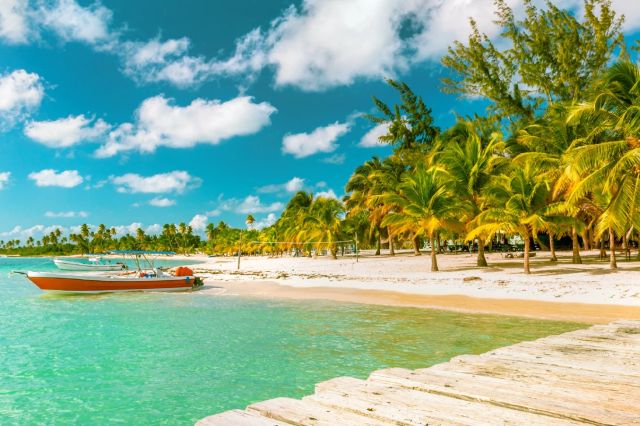 Zbor direct spre destinații exotice pentru români