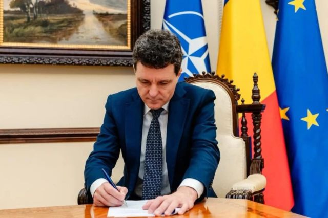 Nicușor Dan a semnat demisiile miniștrilor PSD. Luni, președintele bagă în ședință PSD-PNL-USR-UDMR