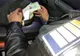 Un permis de conducere şi două cărţi de identitate false, descoperite de poliţiştii de frontieră