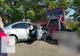 La un pas de tragedie! O șoferiță a intrat cu mașina într-un tractor